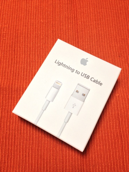 【iPhone】「Lightning – USBケーブル」が届きました