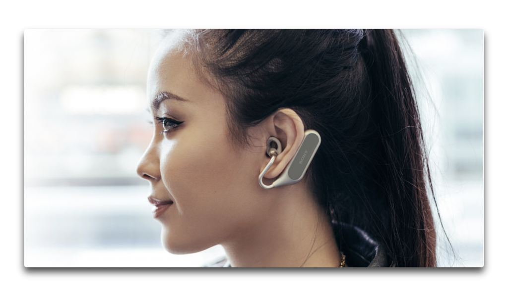Sonyは、AppleのSiri対応のワイヤレスイヤホン「Xperia Ear Duo」を発表