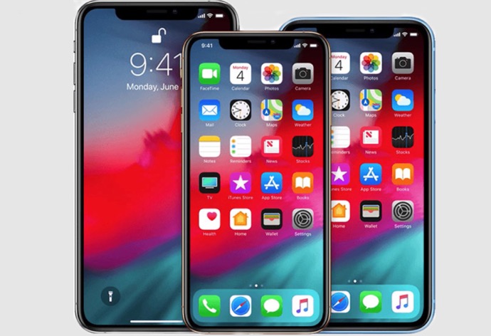 2019年のiPhoneには背面に「IPhone」のロゴがなく、新色としてダークグリーンの可能性が