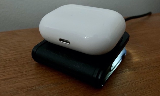 AirPods wireless charge 00002 z