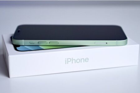 Appleの新しいサービスシステムはiPhoneの修理をより簡単に、より効率的にする