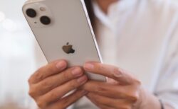 Apple、iPhone 13のおかげで世界のプレミアムスマートフォン市場の62%を獲得