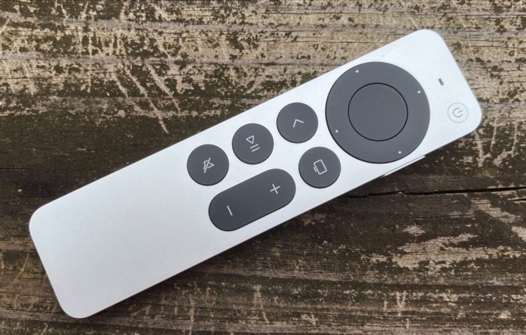 Apple、Apple TV Siri Remoteのファームウェア・アップデートをリリース