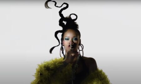 Apple Music、スーパーボウルLVIIハーフタイムショーのための「Rihanna」予告編を公開