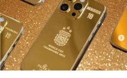 リオネル・メッシ、ワールドカップのチームメイト全員に24KゴールドのiPhone 14 Proを注文
