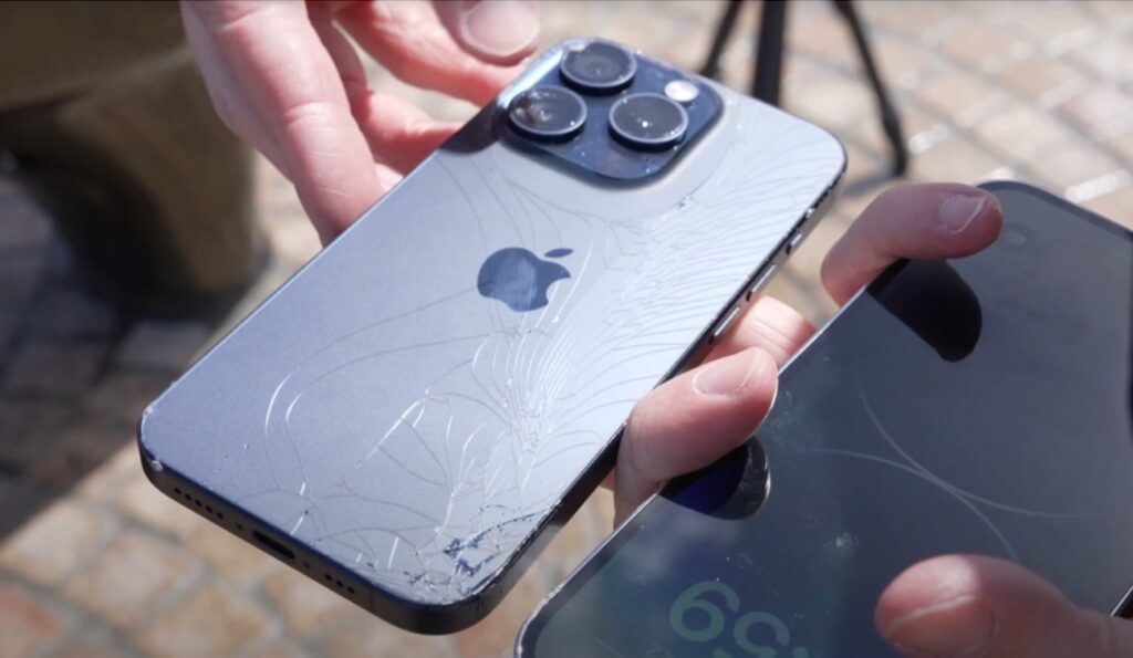 iPhone 15 Pro対iPhone 14 Pro：衝撃的な落下テストの結果を明らかに！