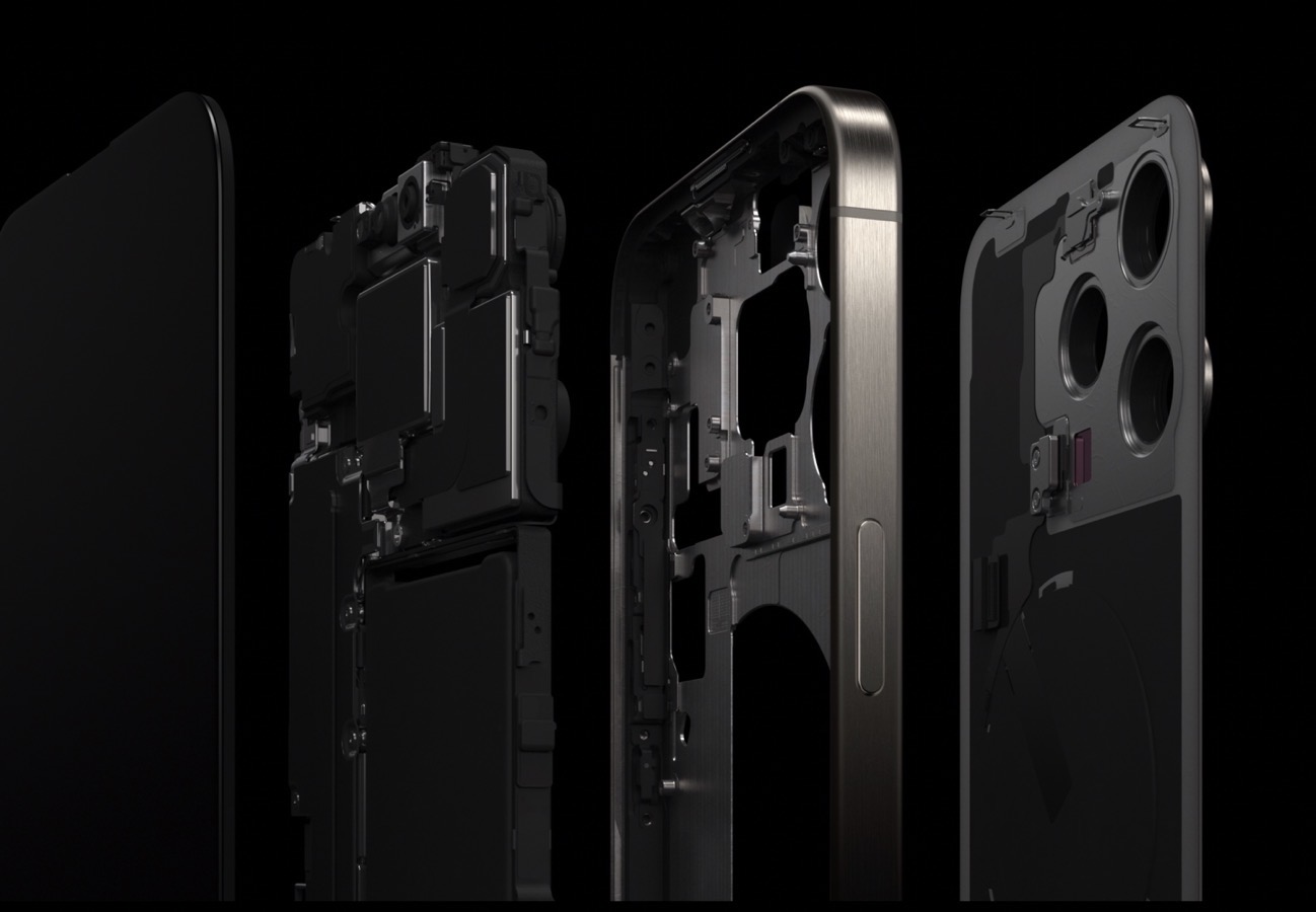AppleのiPhone 15 ProとPro Maxは、取り外し可能な背面ガラスを備えたより修理しやすいデザインを導入