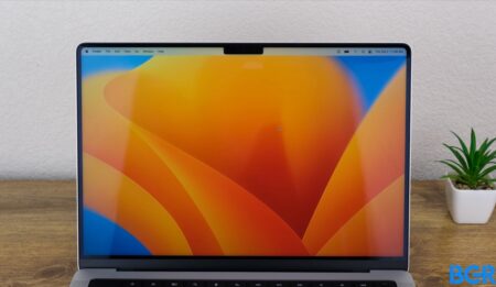 Dynamic Islandを搭載するMacBook Pro : Appleの不注意による偶発的な発表?