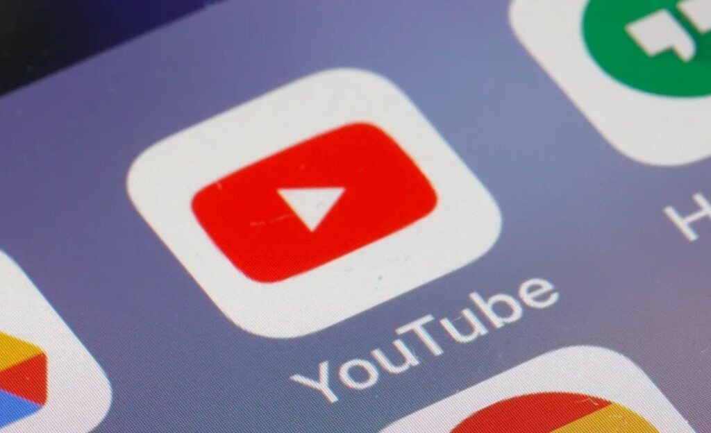 YouTubeが用心深く進めるAIビデオ機能と保護策
