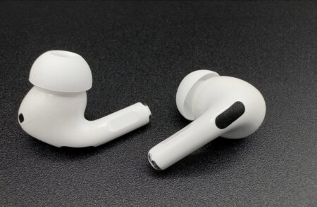 AppleのAirPodsシリーズの AirPods Pro、AirPods 2、そしてAirPods Max用の新ファームウェアをリリース